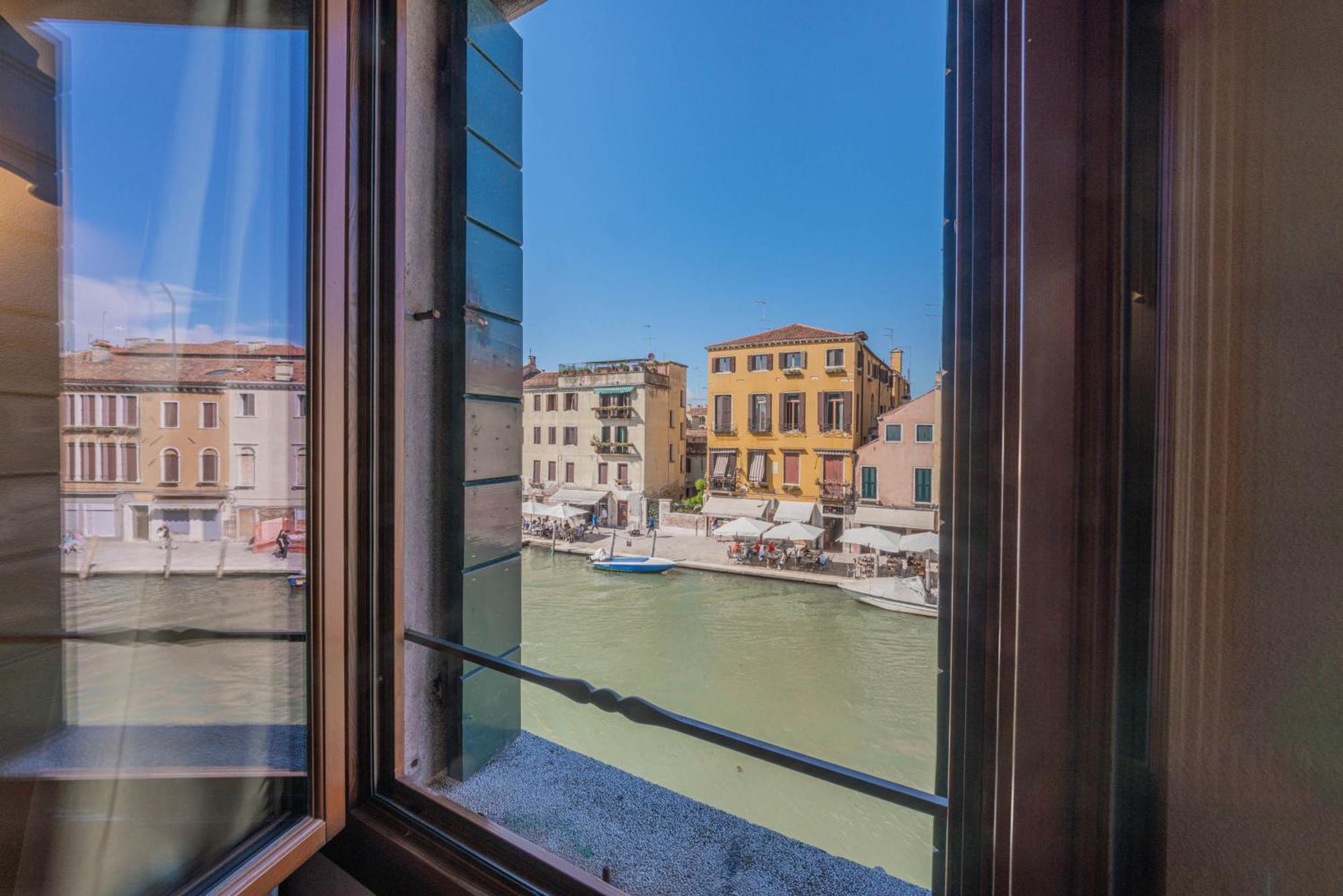 ונציה Casa Virginia Direct At The Canal Cannaregio With Own Roof Terrace מראה חיצוני תמונה